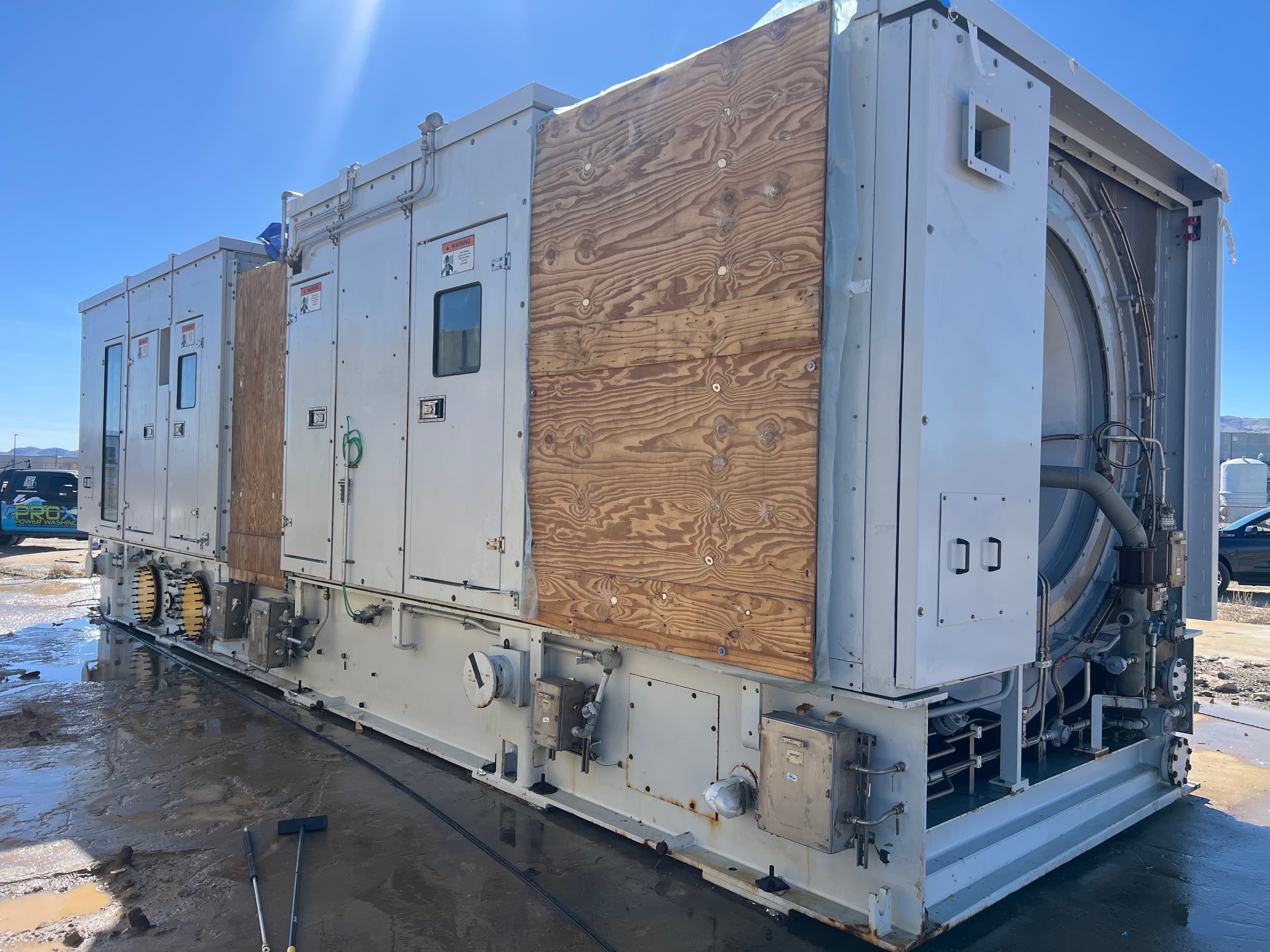 Generator-end view of the package
